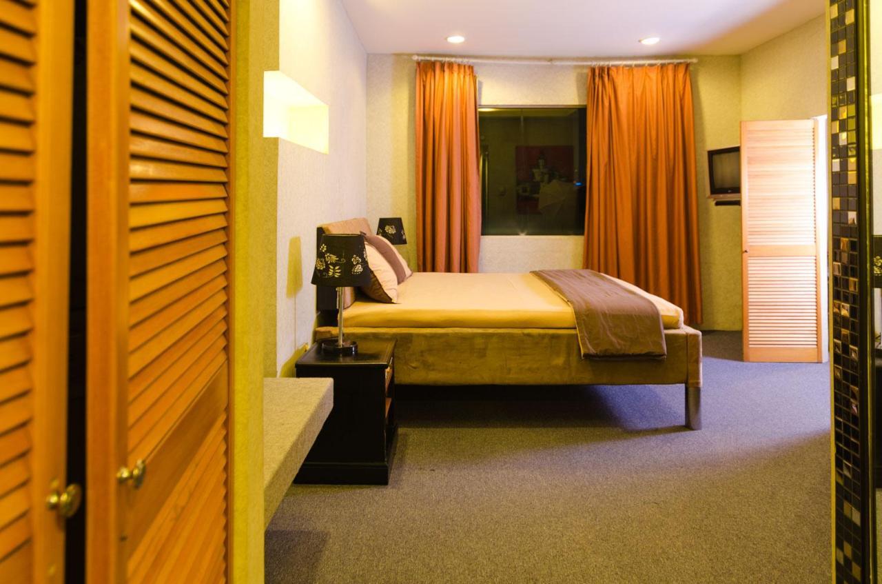 Hotel Peninsula Mangga Besar Dżakarta Zewnętrze zdjęcie