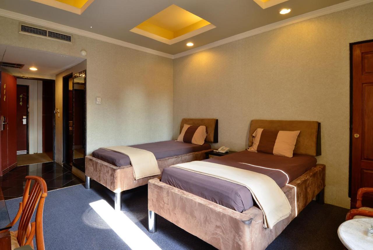 Hotel Peninsula Mangga Besar Dżakarta Zewnętrze zdjęcie
